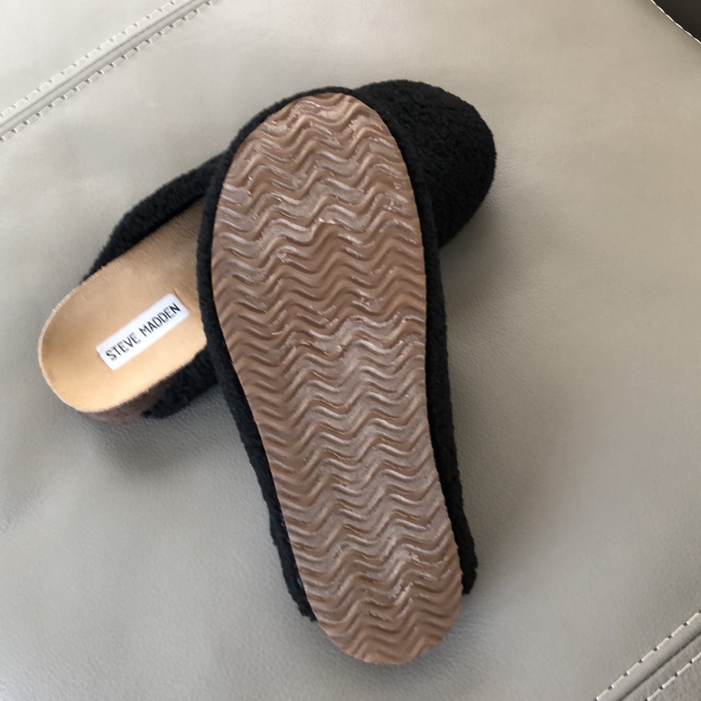 Steve Madden Slides. Size 9 Medium - image 2